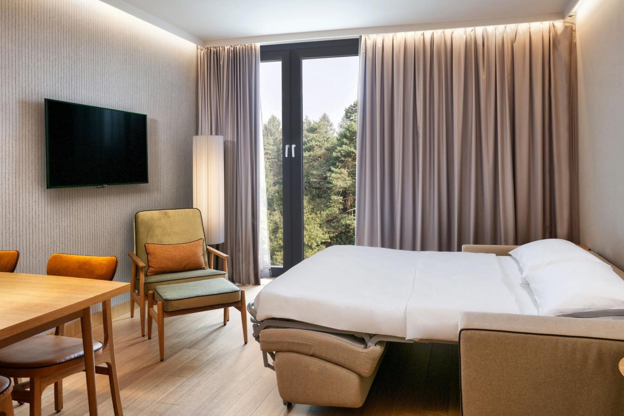 Four Points By Sheraton Mons 4*