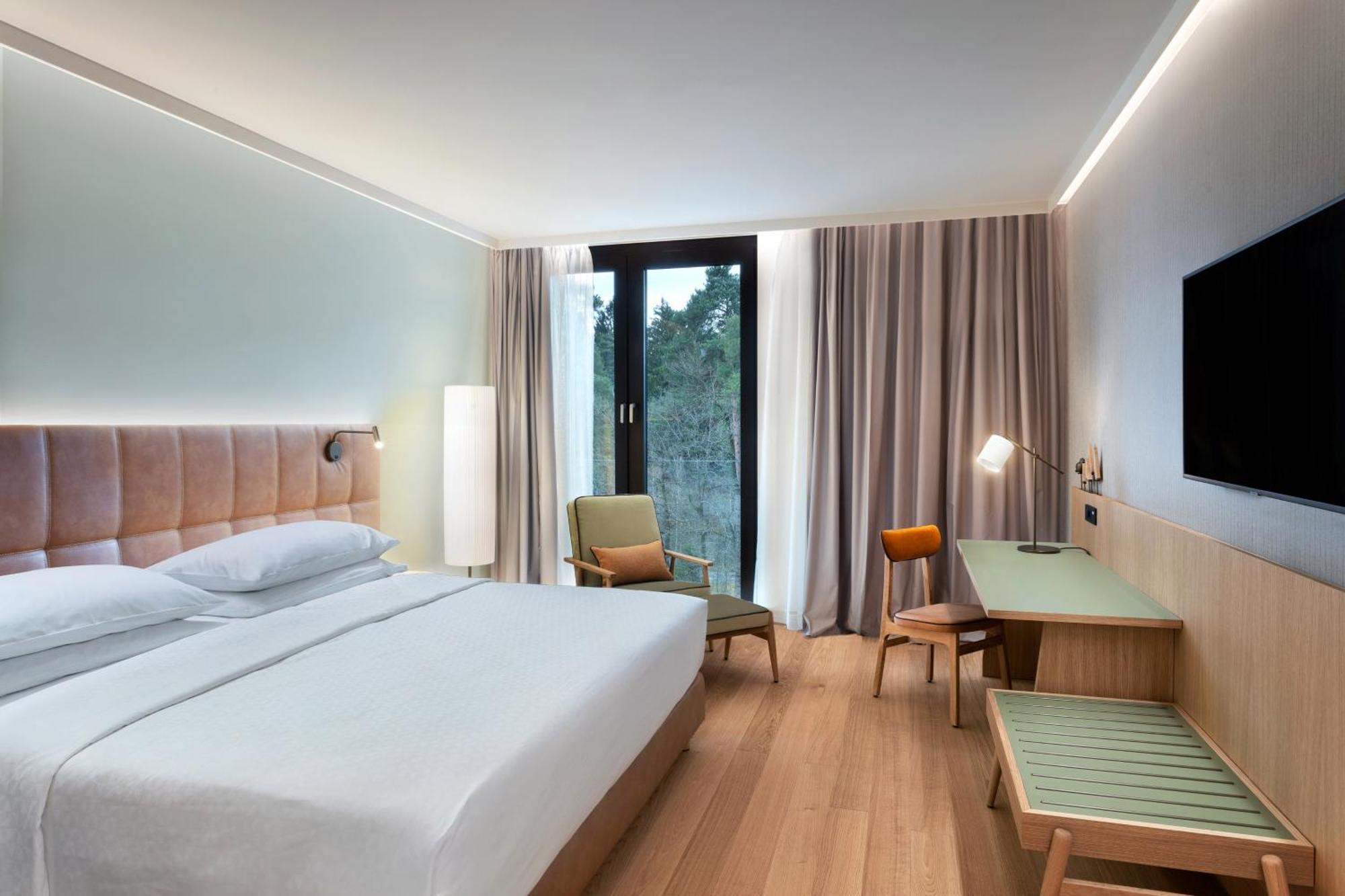 Four Points By Sheraton Mons Hotel
