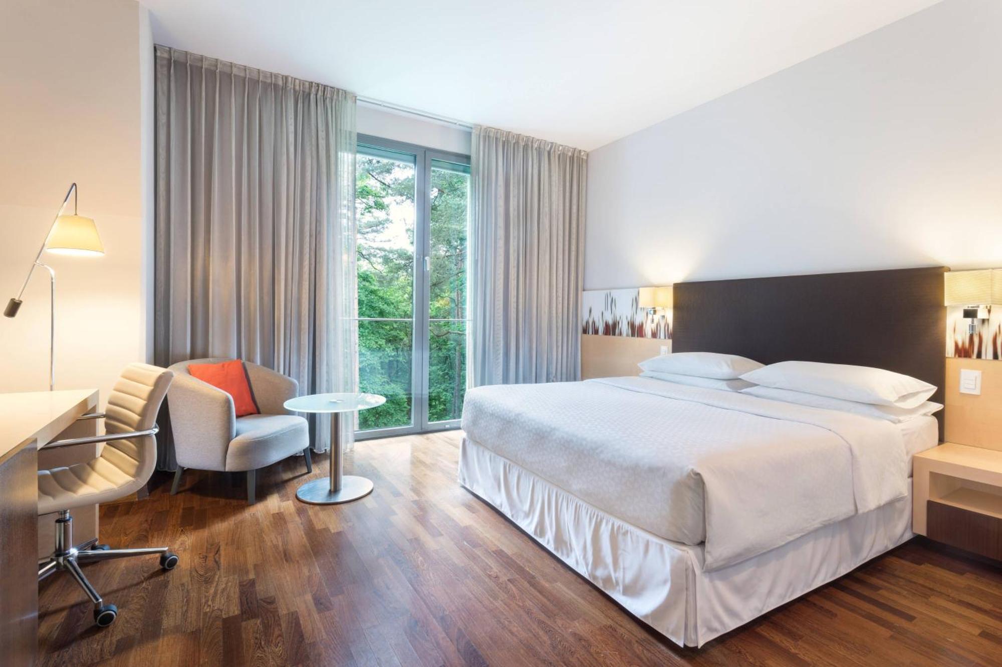 Four Points By Sheraton Mons 4*